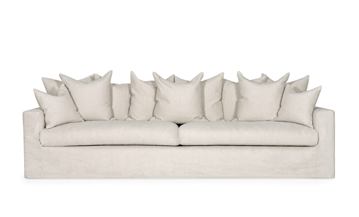 Beige fyrsitssoffa med raka linjer