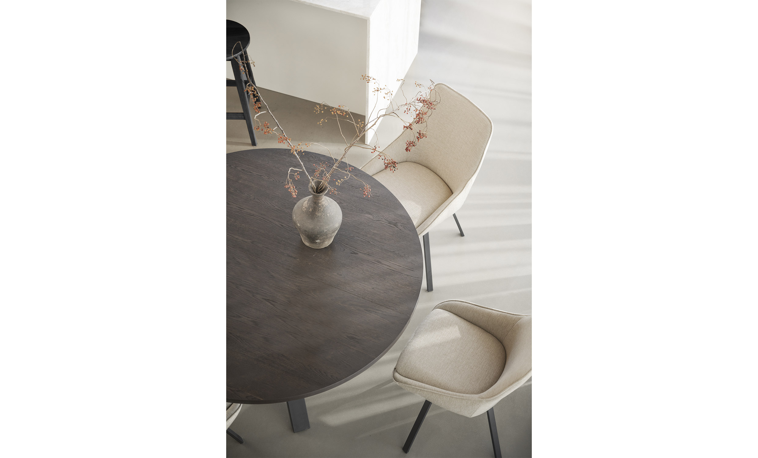 ALISON Snurrstol Ljusbeige/Svart från Rowico Home, bild 2