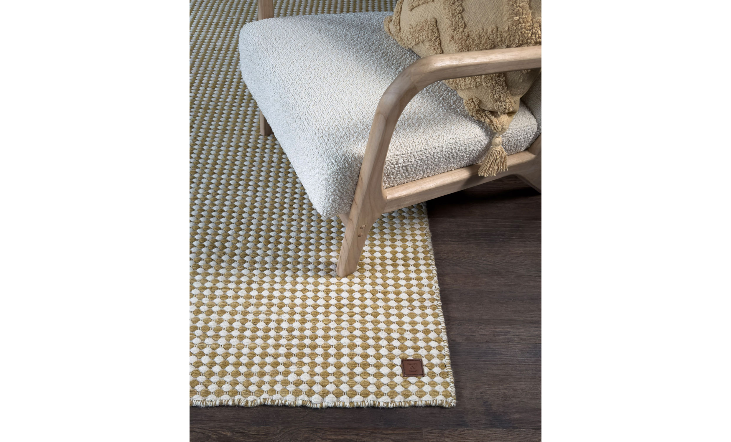 KARO Ullmatta 200x300 Ockragul från SoffaDirekt, bild 2
