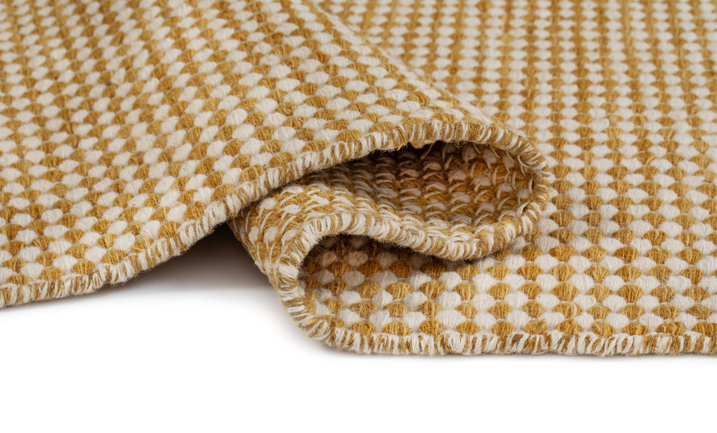 KARO Ullmatta 240x340 Ockragul från SoffaDirekt, bild 2