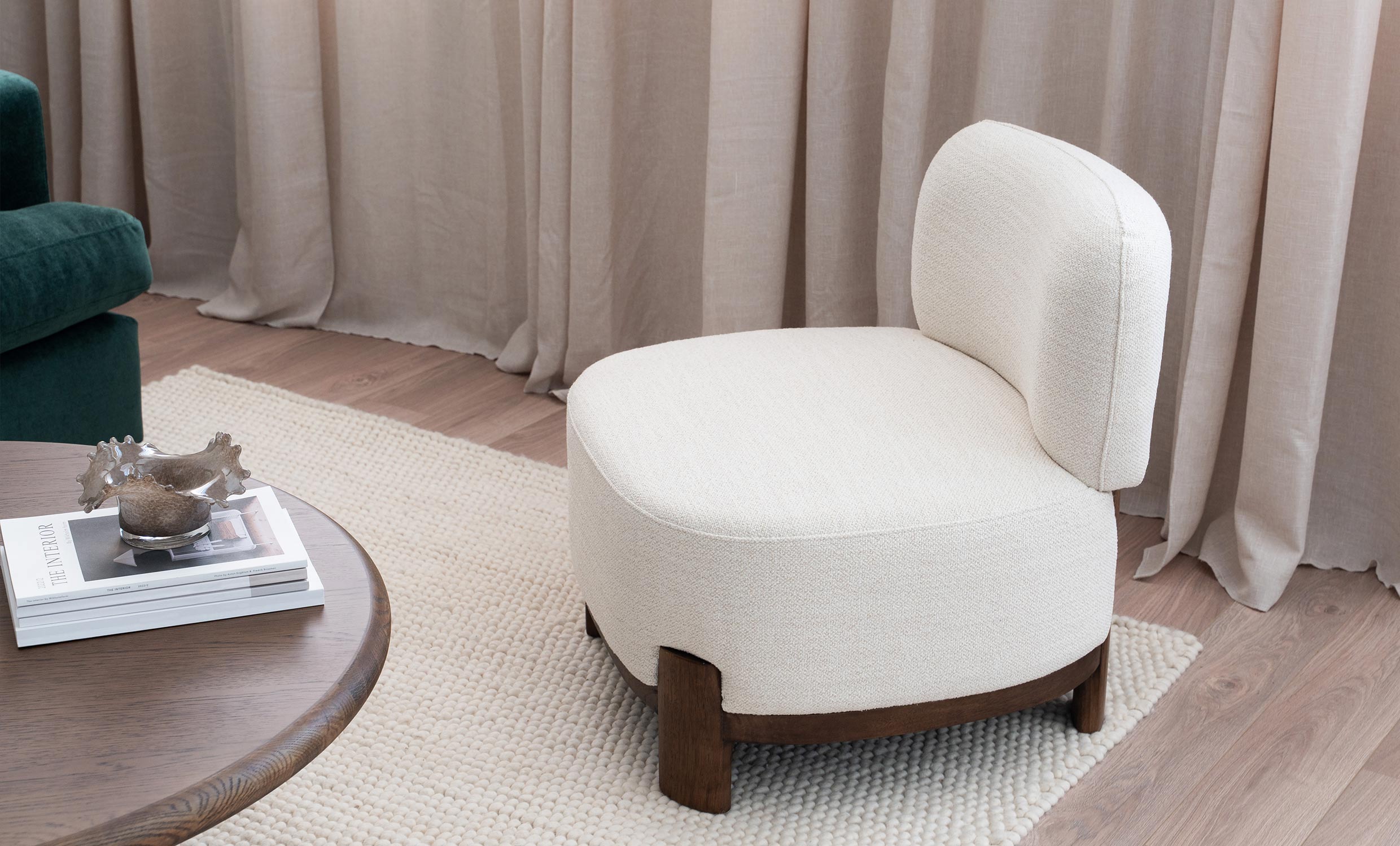 SOLIMA Loungefåtölj Offwhite från SoffaDirekt, bild 2