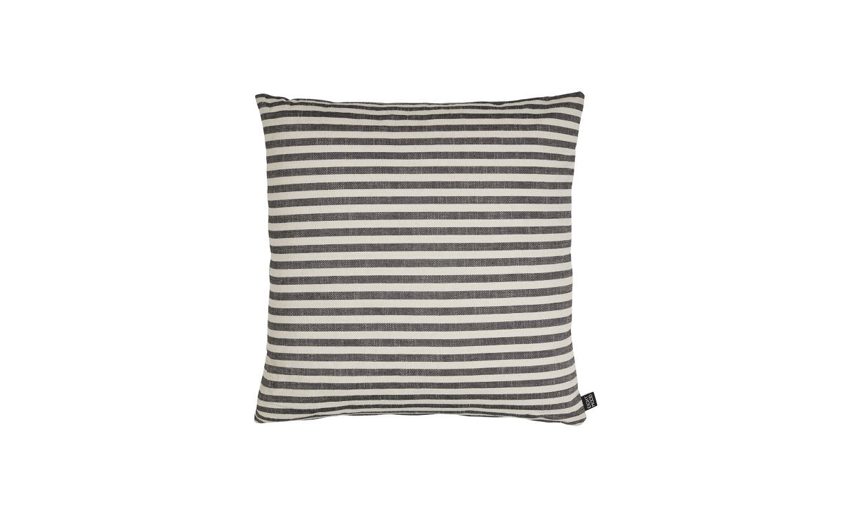 ARILD Kuddfodral 50x50 Svart/Natur i gruppen Mattor & Textil / Prydnadskuddar / Kuddfodral hos SoffaDirekt.se (01026321805)