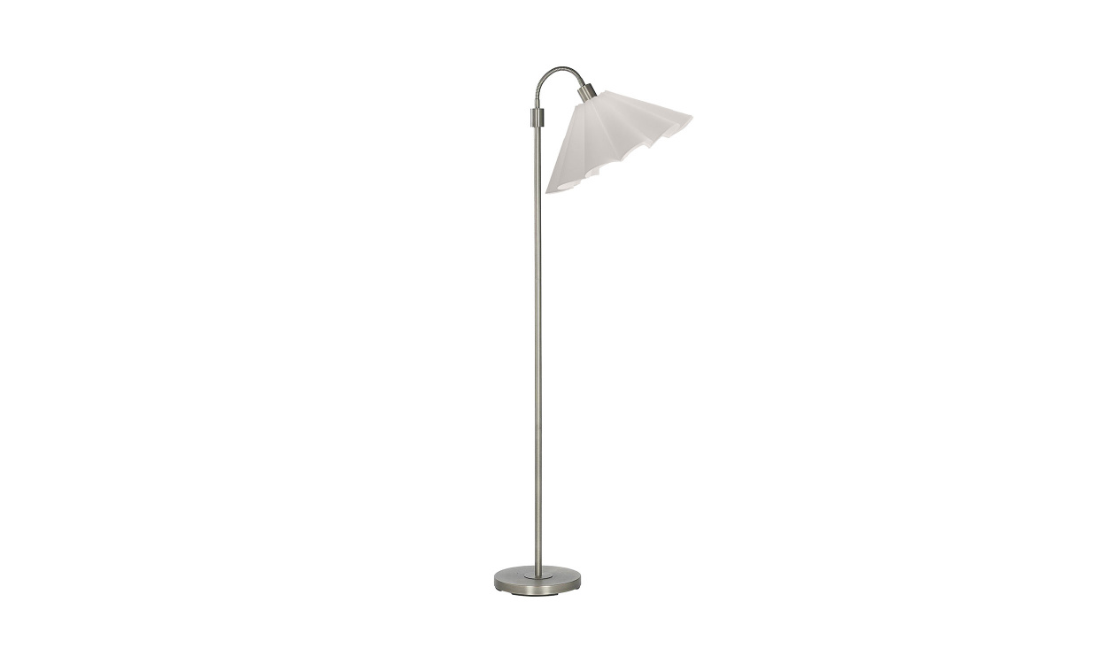 AMY Golvlampa H150 Vit i gruppen Belysning / Lampor / Golvlampor hos SoffaDirekt.se (103150-FT45)