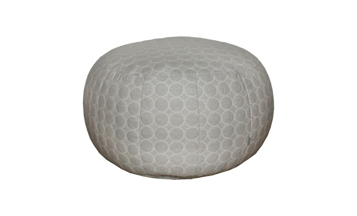 TULUM Sittpuff Beige i gruppen Vardagsrum / Ftljer / Sittpuffar hos SoffaDirekt.se (104038)
