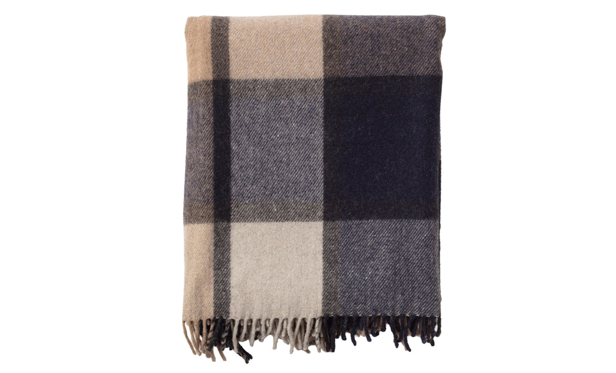 ROSSO Pld 130x200 Bl i gruppen Mattor & Textil / Pldar hos SoffaDirekt.se (104685)