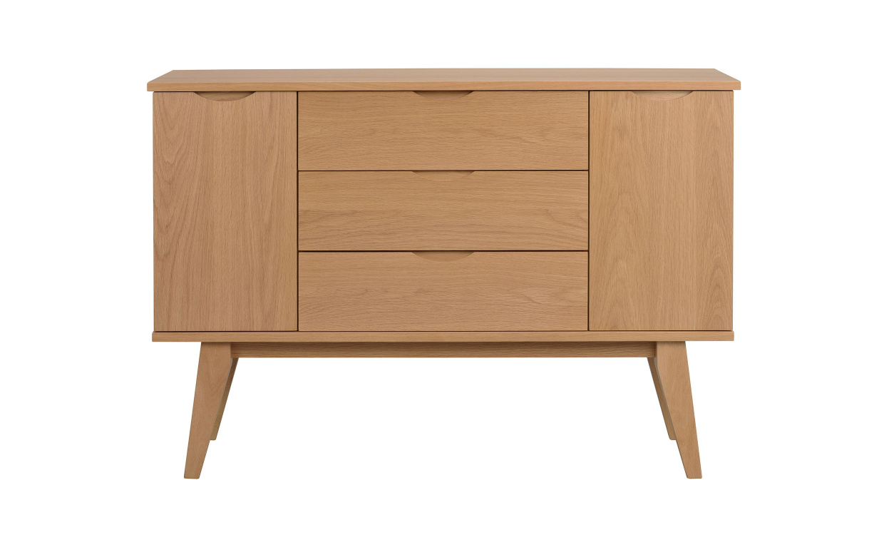 FILIPPA Sideboard Ek i gruppen Vardagsrum / F�rvaringsm�bler / Sideboards hos SoffaDirekt.se (113736)