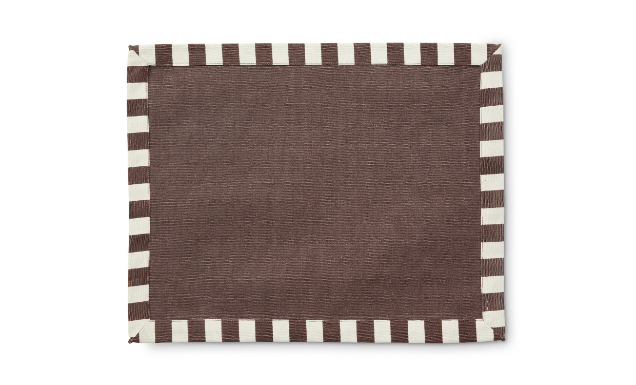 AMUSE Bordstablett 35x45 Brun i gruppen Kök / Skärbrädor & Brickor hos SoffaDirekt.se (2395988)