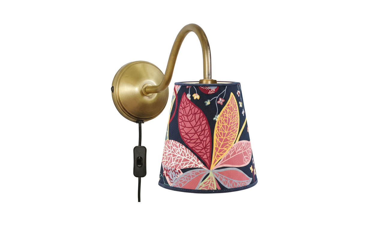 ESTER Vägglampa Multi/Navy i gruppen Belysning / Lampor / Vägglampor hos SoffaDirekt.se (43331120-F19)