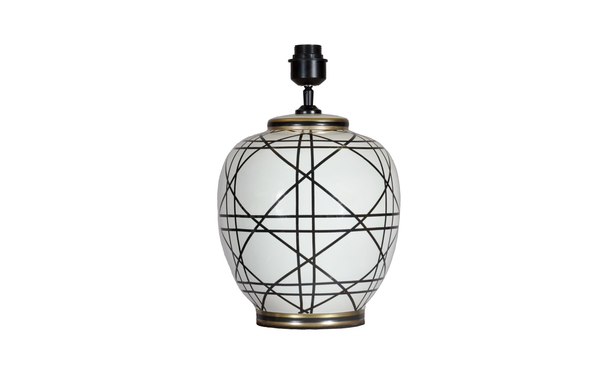 NEW YORK Lampfot 39cm Svartvit i gruppen Belysning / Lampor / Lampf�tter hos SoffaDirekt.se (501039191)