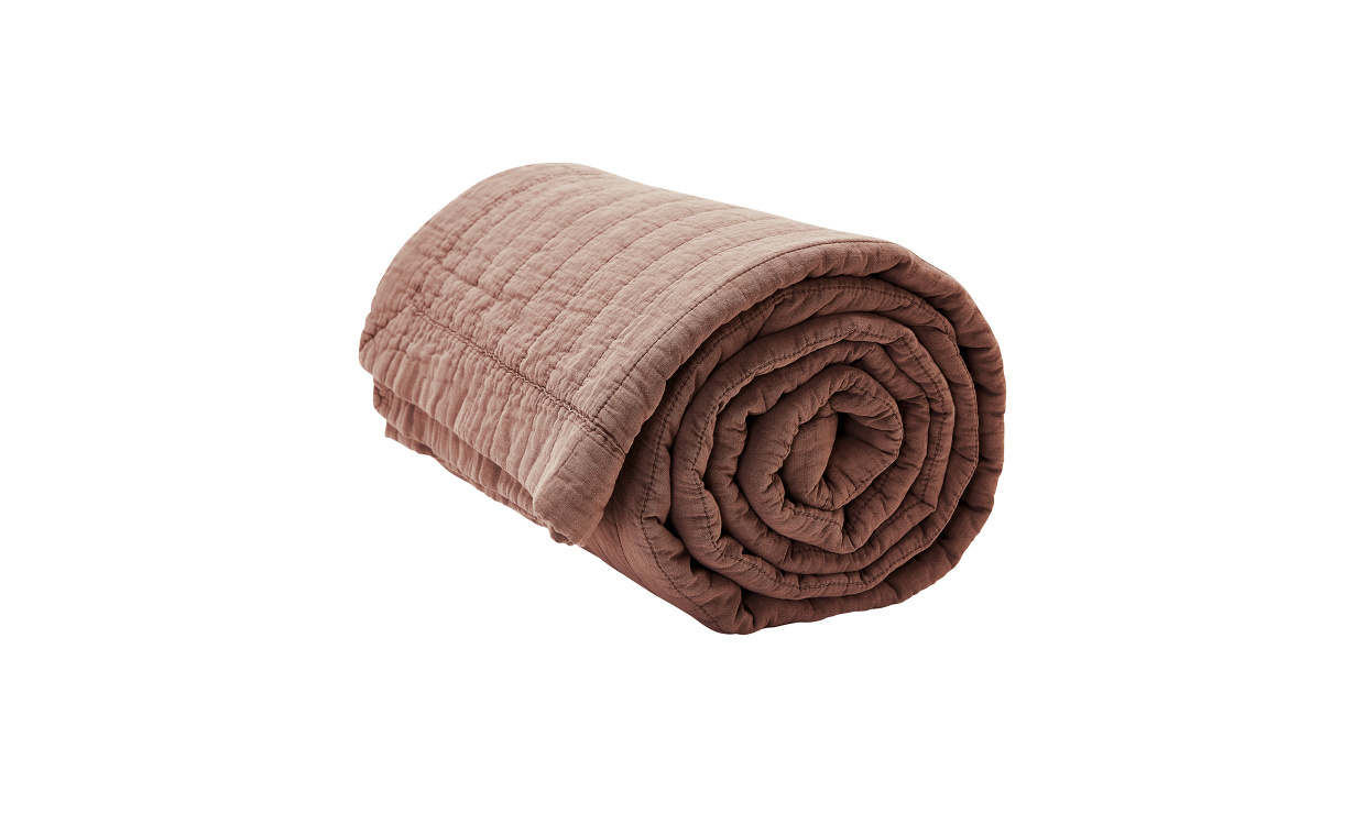 MAGNHILD verkast 160x280 Berry i gruppen Sovrum / Sovrumstextil / verkast hos SoffaDirekt.se (561137070)