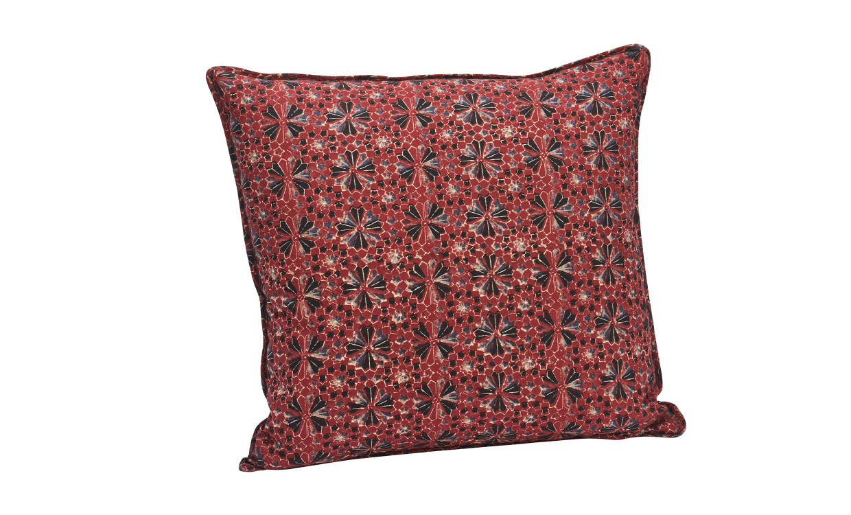 KUDDFODRAL 50x50 Rd/Svart i gruppen Mattor & Textil / Prydnadskuddar / Kuddfodral hos SoffaDirekt.se (CCP-5050-265)
