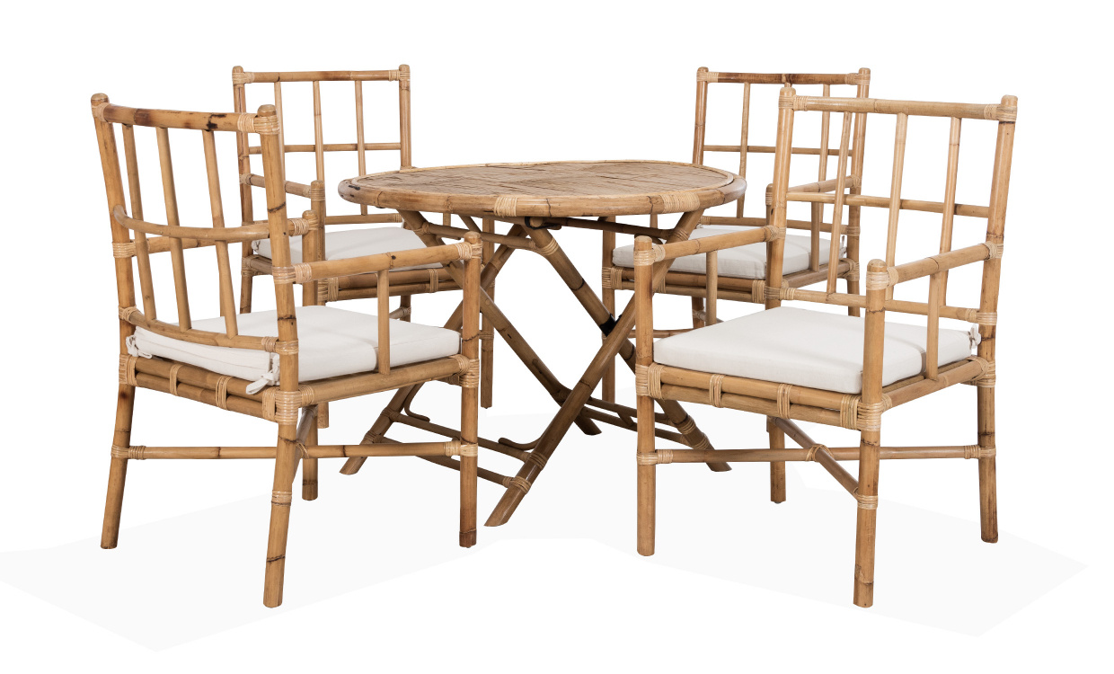 FUJI Matgrupp 4 Stolar i gruppen Matplats / Bord / Matgrupper / Matgrupp 4 stolar hos SoffaDirekt.se (FUTABLE100-CHAIR4)