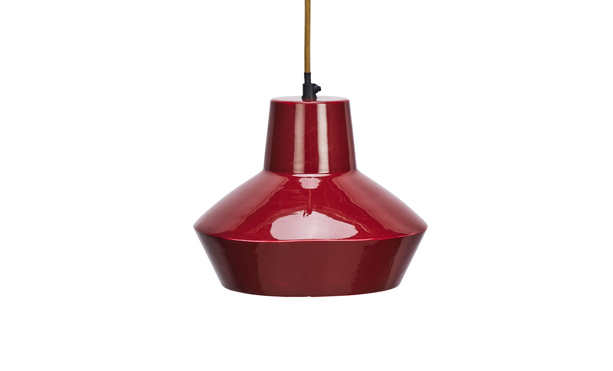 TAKLAMPA Rd i gruppen Belysning / Lampor / Taklampor hos SoffaDirekt.se (IML-247MAE)