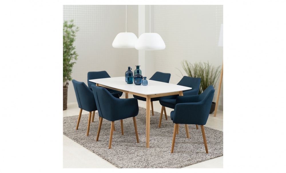 ILSBO Matbord 150 Vit/Ek i gruppen Matplats / Bord / Matbord hos SoffaDirekt.se (0000060733)