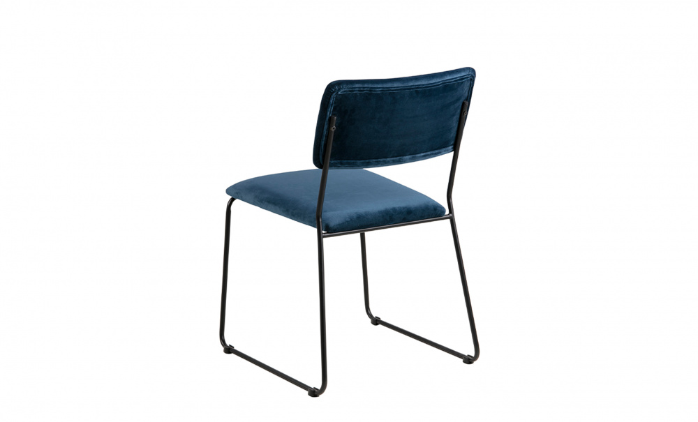 CRAWFORD Stol Nattbl Sammet i gruppen Matplats / Sittmbler / Stolar hos SoffaDirekt.se (0000080651)