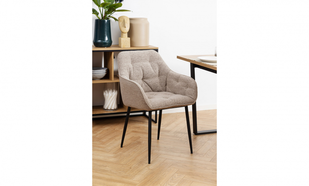 SAGA Ftlj Beige i gruppen Matplats / Sittmbler / Stolar hos SoffaDirekt.se (0000098182)