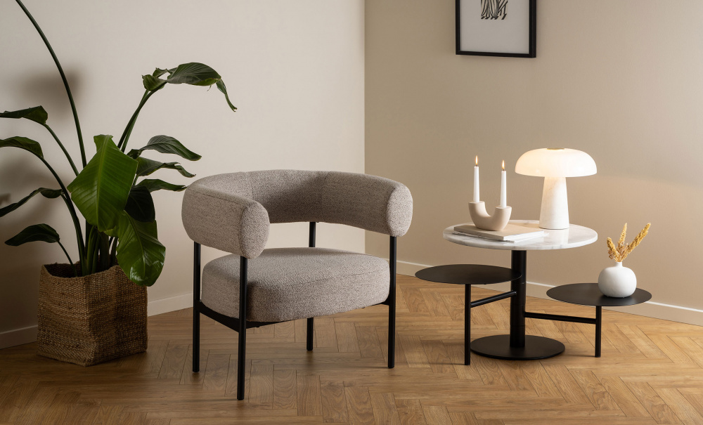 KIARA Loungestol Beige i gruppen Vardagsrum / Ftljer hos SoffaDirekt.se (0000103506)