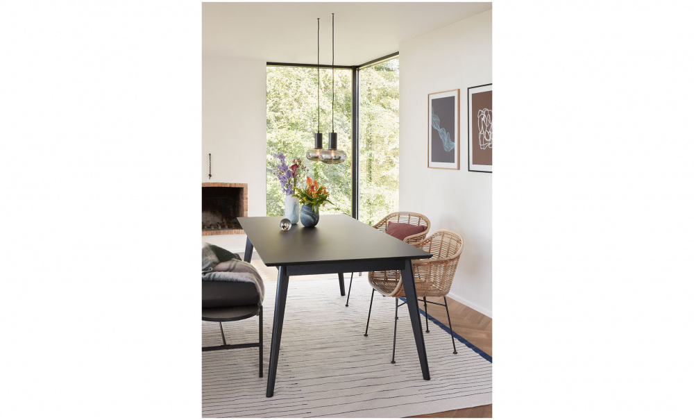 STAY Matbord Svart i gruppen Matplats / Bord / Matbord hos SoffaDirekt.se (051102)