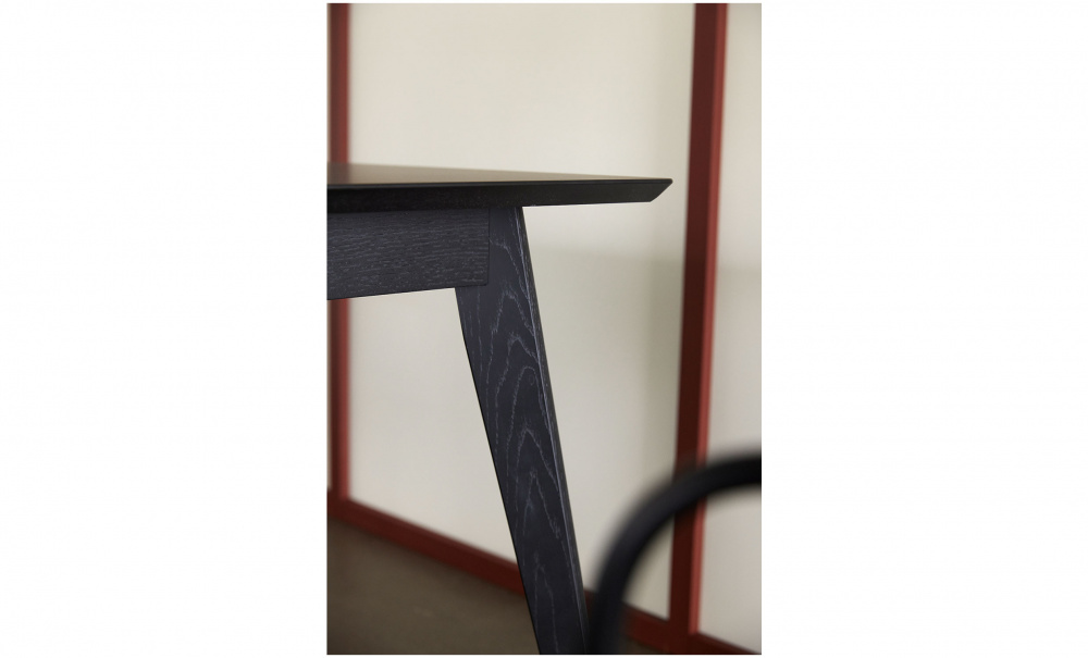 STAY Matbord Svart i gruppen Matplats / Bord / Matbord hos SoffaDirekt.se (051102)