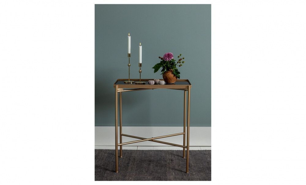 EVAN Sidobord Guld 62,5 x 41 x 72,5 i gruppen Vardagsrum / Soffbord / Sidobord hos SoffaDirekt.se (102899)