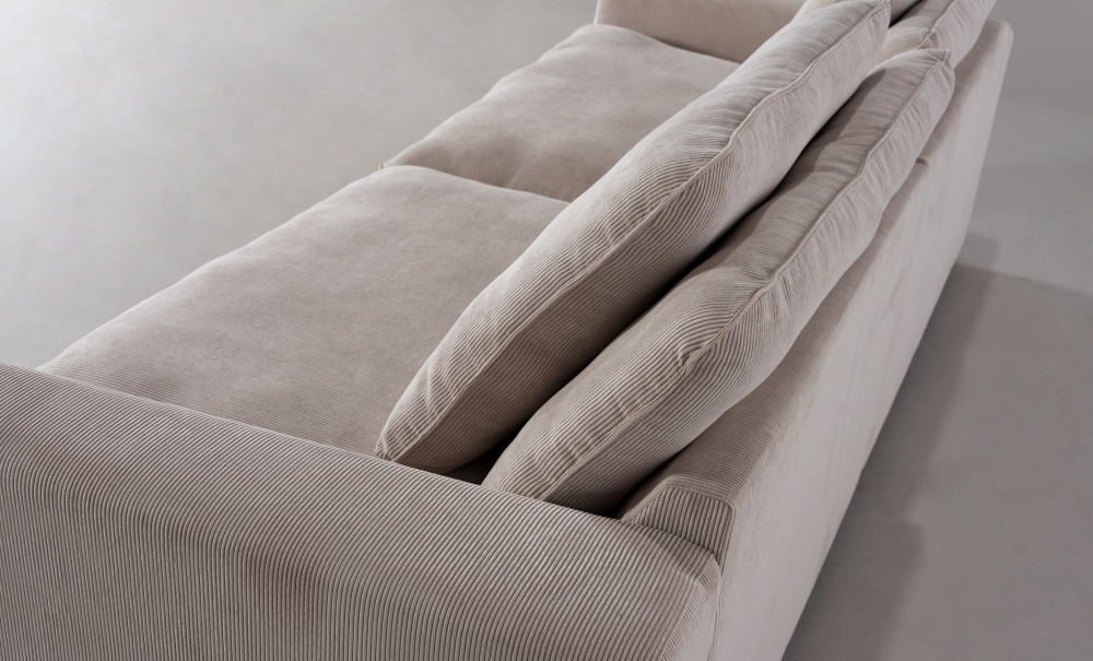 GABBY 4-sitssoffa Beige i gruppen Vardagsrum / Soffor / 2-4 Sitssoffor hos SoffaDirekt.se (104013)