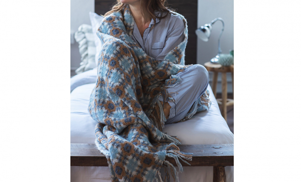 MIE Pld Bl i gruppen Mattor & Textil / Pldar hos SoffaDirekt.se (104573)