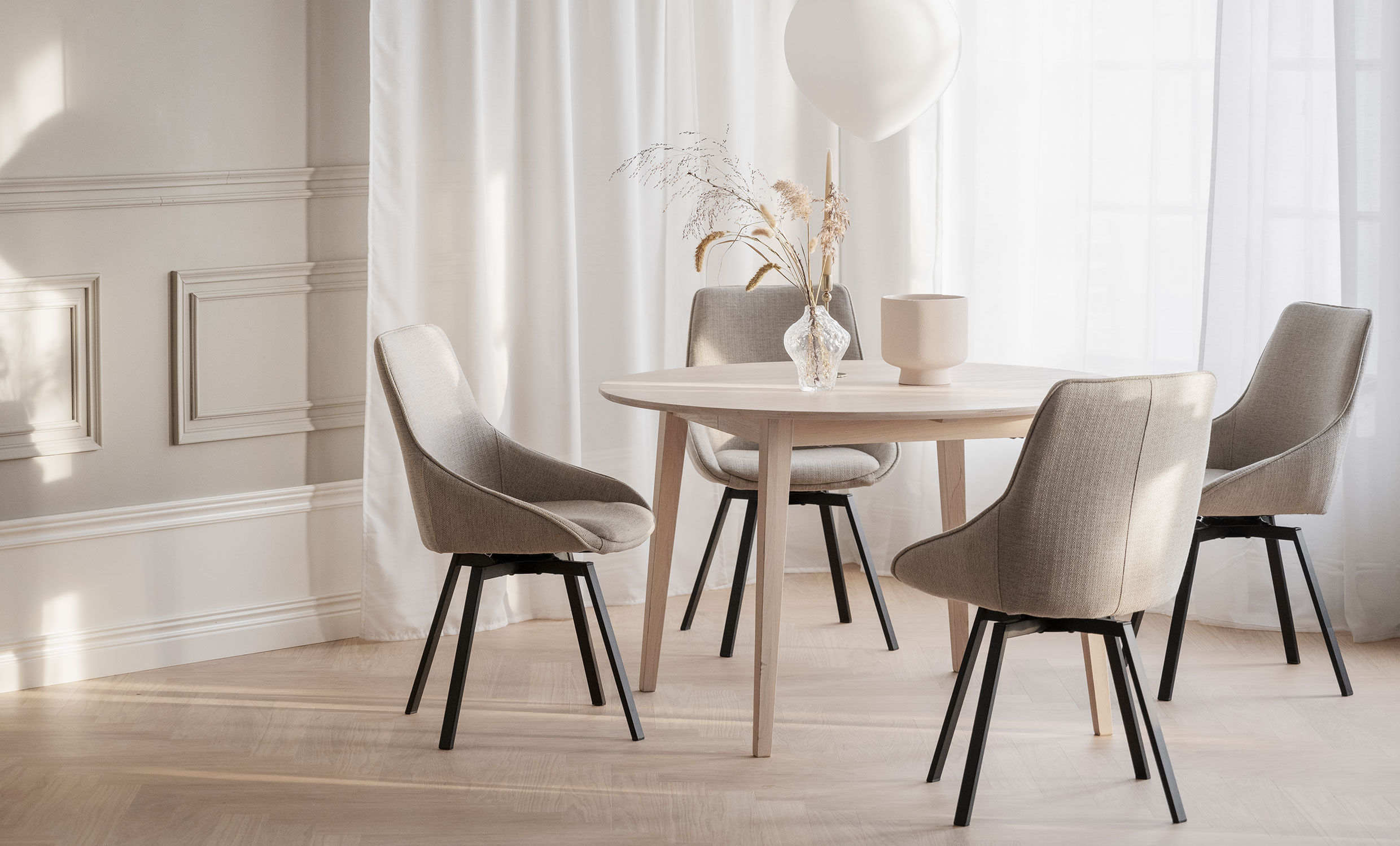 FILIPPA Matbord Runt 120 Vitpigmenterad