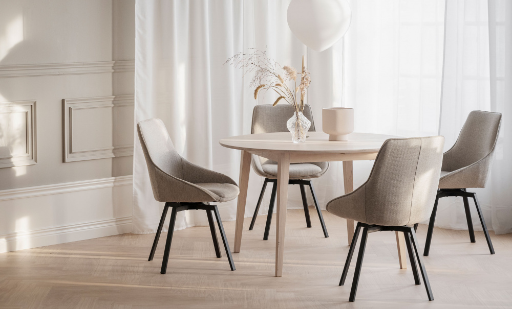 FILIPPA Matbord Runt 120 Vitpigmenterad i gruppen Matplats / Bord / Matbord hos SoffaDirekt.se (113756)