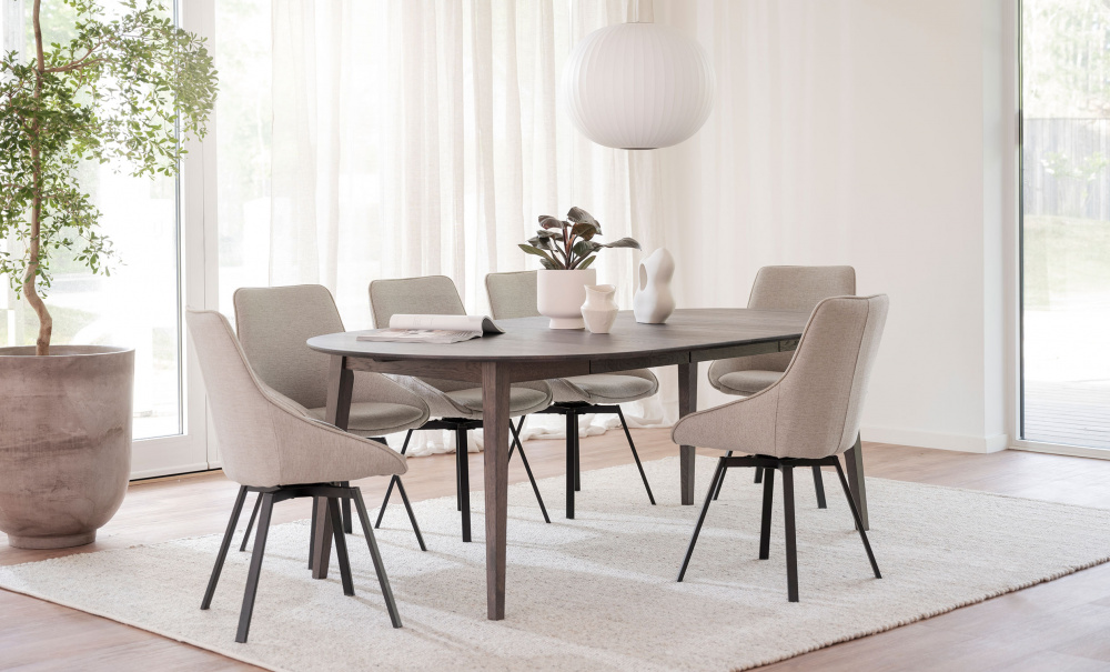 FILIPPA Matbord Runt 120 Mrkbrun i gruppen Matplats / Bord / Matbord hos SoffaDirekt.se (113830)