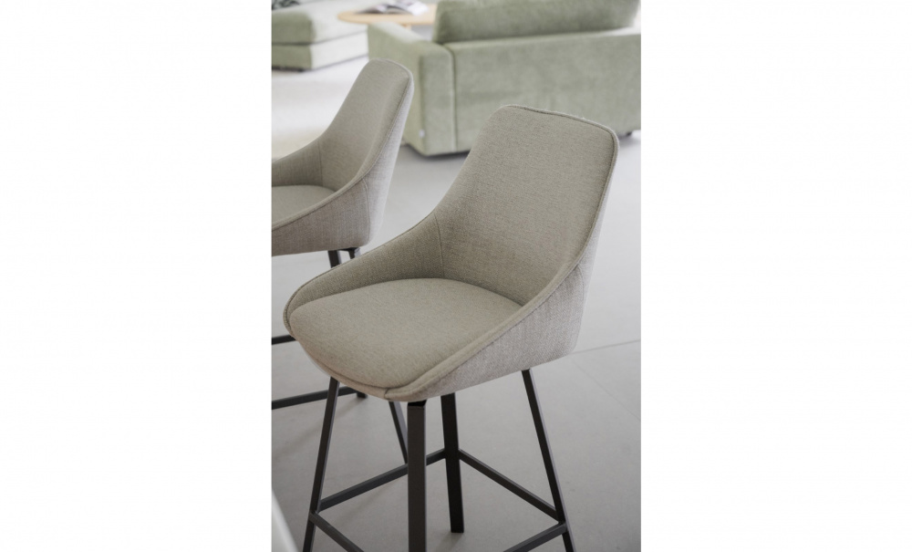 ALISON Barstol Beige i gruppen Matplats / Sittmbler / Barstolar hos SoffaDirekt.se (117831)