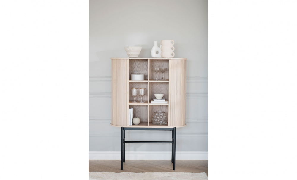 HADDINGTON Skp Vitpigmenterat i gruppen Vardagsrum / Frvaringsmbler / Sideboards hos SoffaDirekt.se (120133)