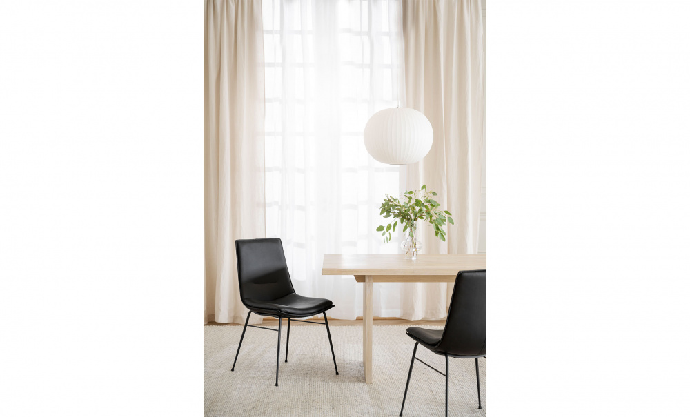 EMMETT Matbord 240 Vitpigmenterad ek i gruppen Matplats / Bord / Matbord hos SoffaDirekt.se (120350)