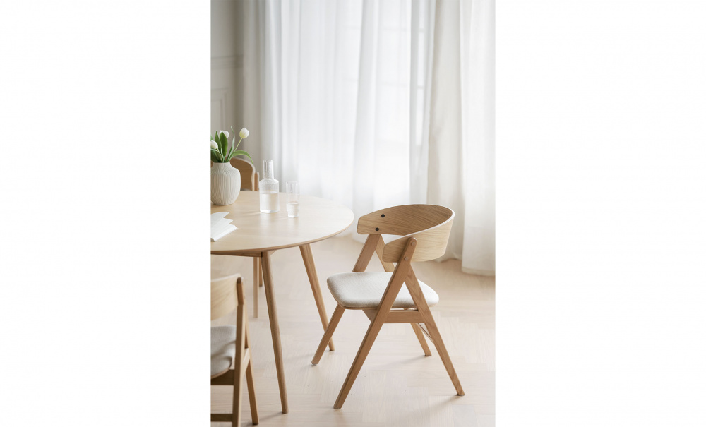 WATERTON Karmstol ek/beige i gruppen Matplats / Sittmbler / Stolar hos SoffaDirekt.se (120752)