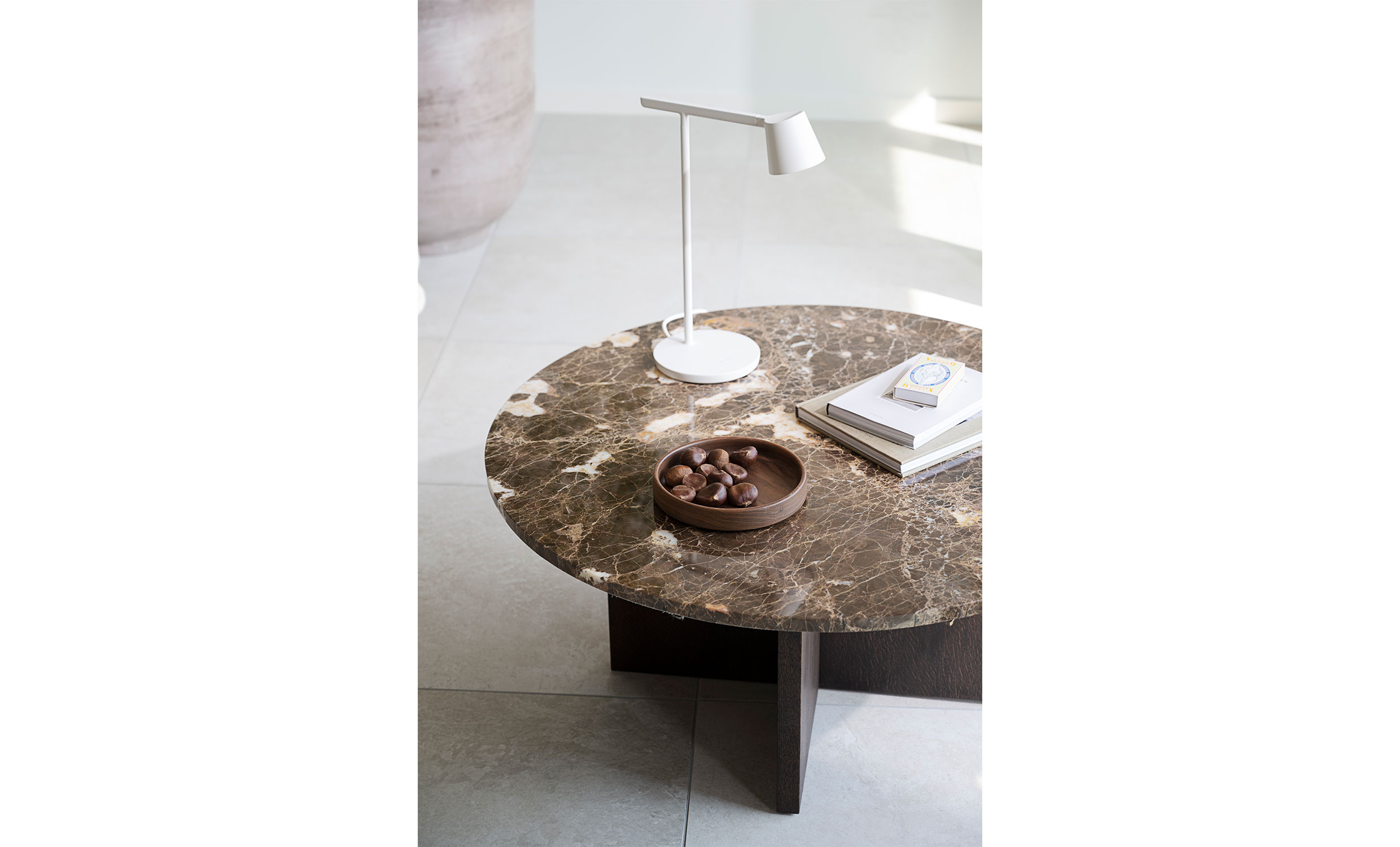 BROOKSVILLE Soffbord Brun Marmor/Vitpigment Ek