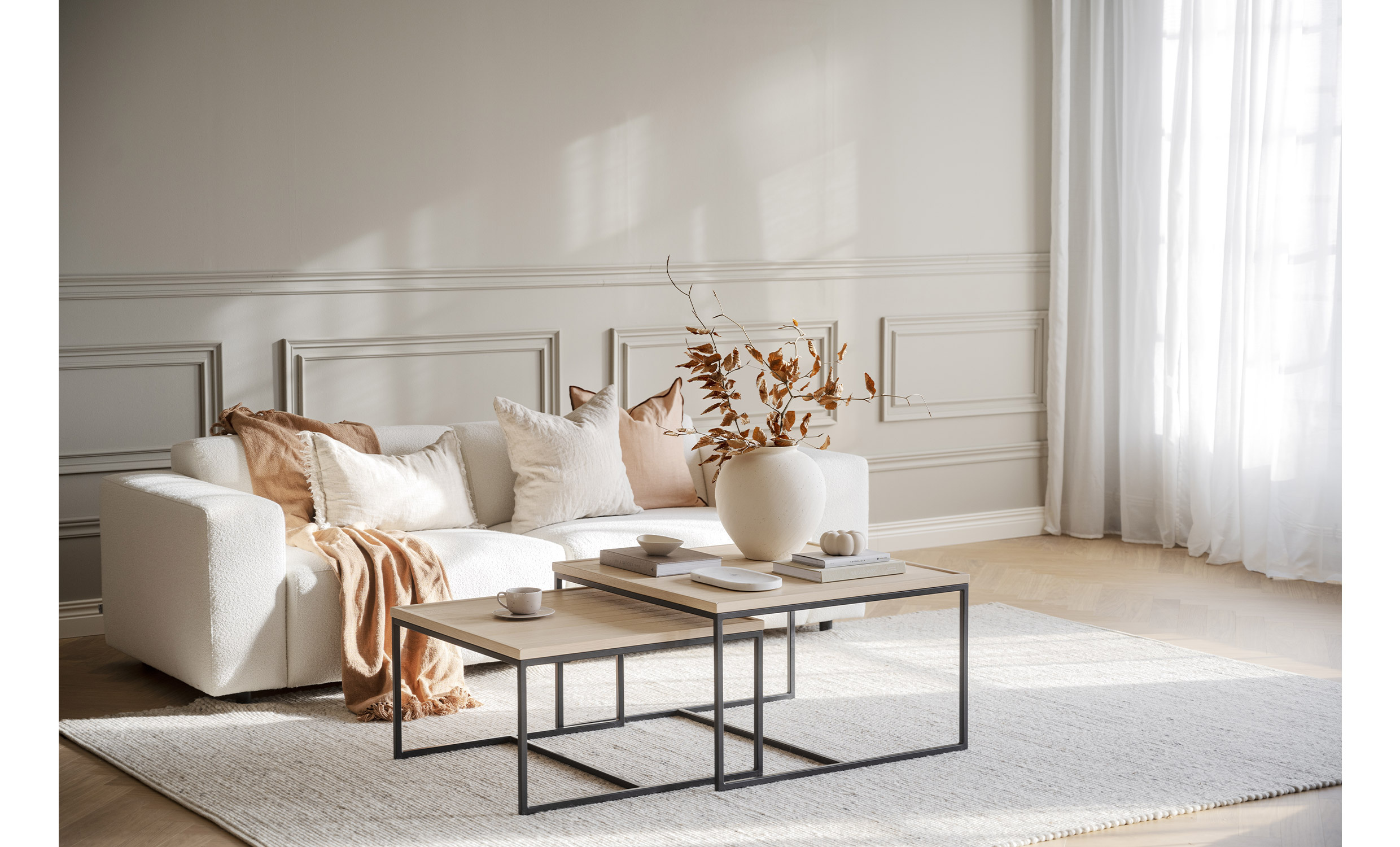 DEERFIELD Soffbord 80x80 Vitpigmenterad