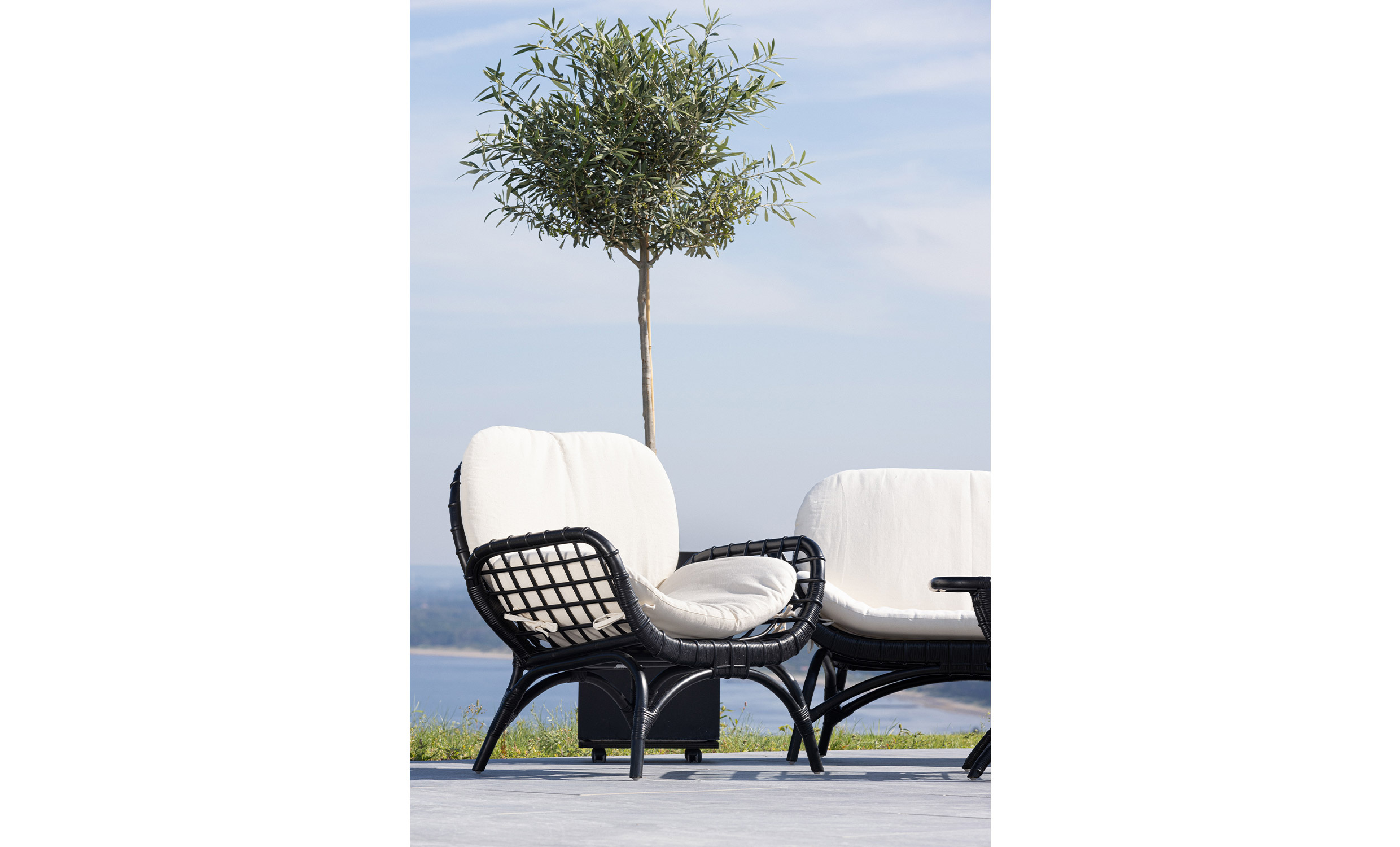 LOA Loungeftlj Svart