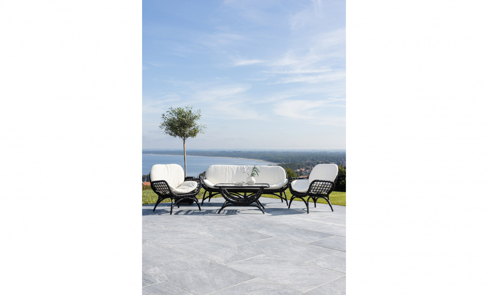 LOA Loungeftlj Svart i gruppen Utembler / Sittmbler / Loungembler hos SoffaDirekt.se (1218-100)