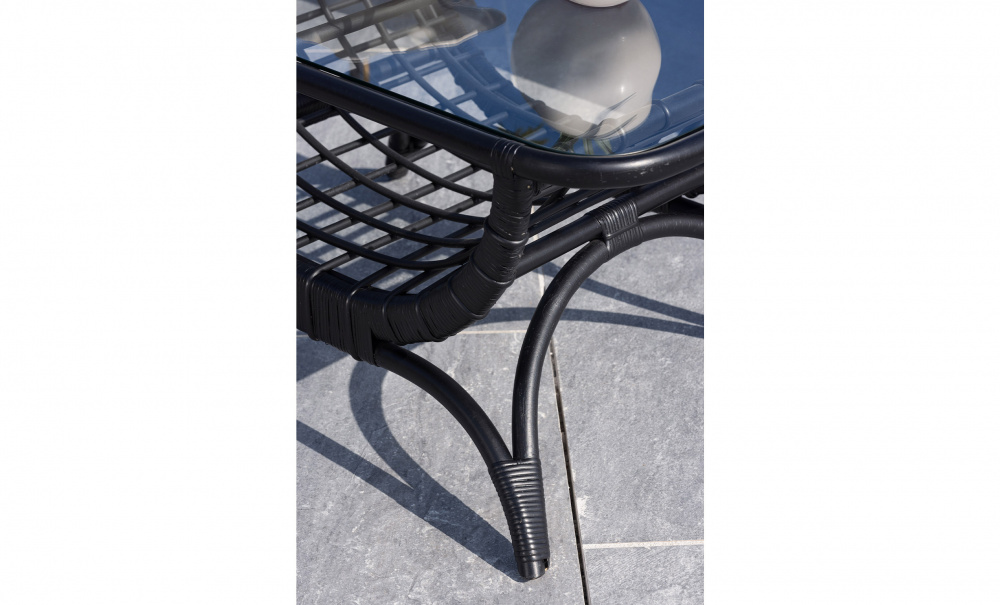 LOA Soffbord Svart i gruppen Utembler / Trdgrdsbord / Soffbord hos SoffaDirekt.se (1220-100)