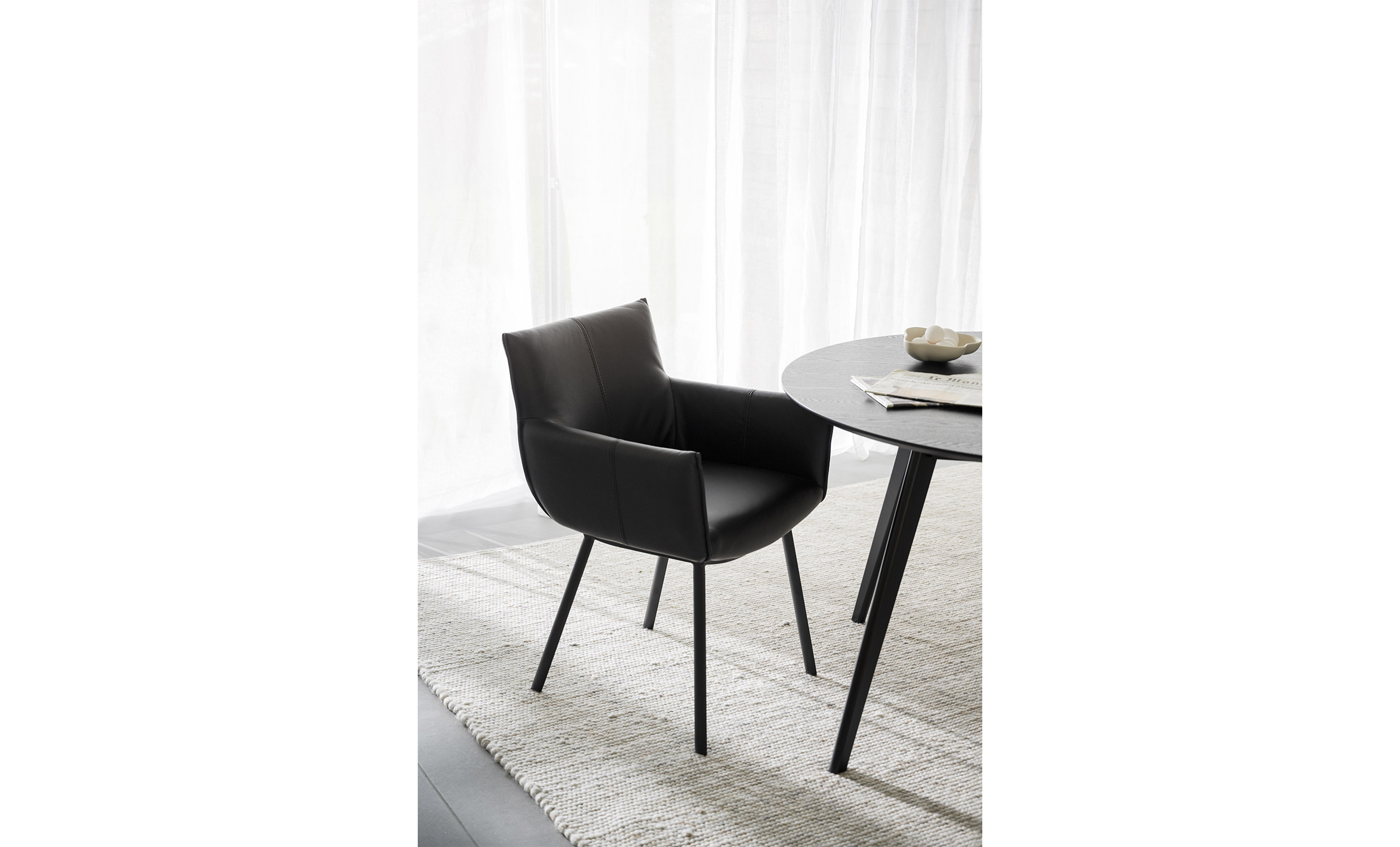 HINCKLEY Karmstol Lder Svart