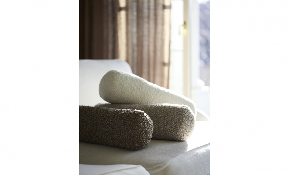 TROND Kudde 45x15 Offwhite i gruppen Mattor & Textil / Prydnadskuddar hos SoffaDirekt.se (1334-49-002)