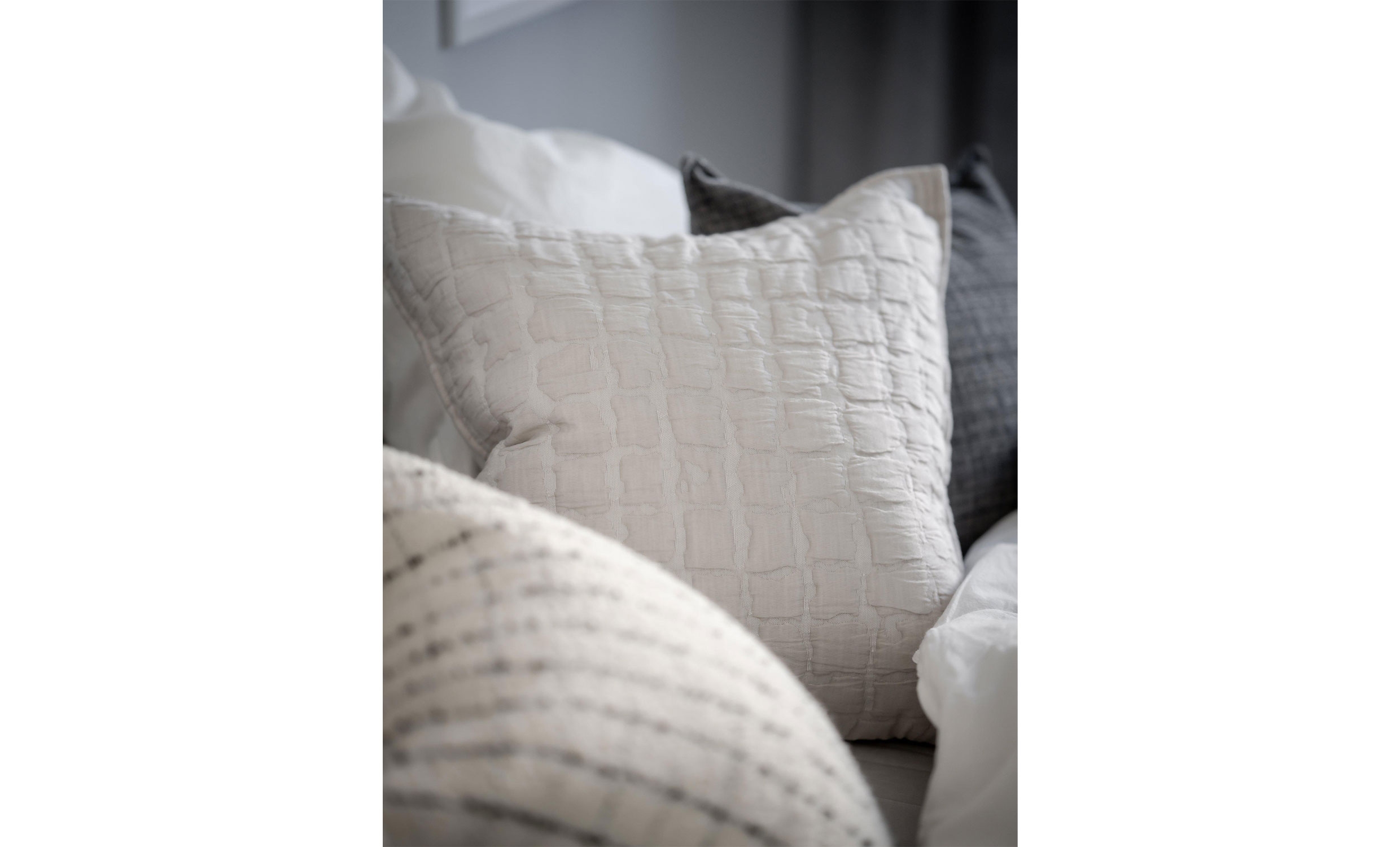MAVIS Kuddfodral Offwhite 50x50cm