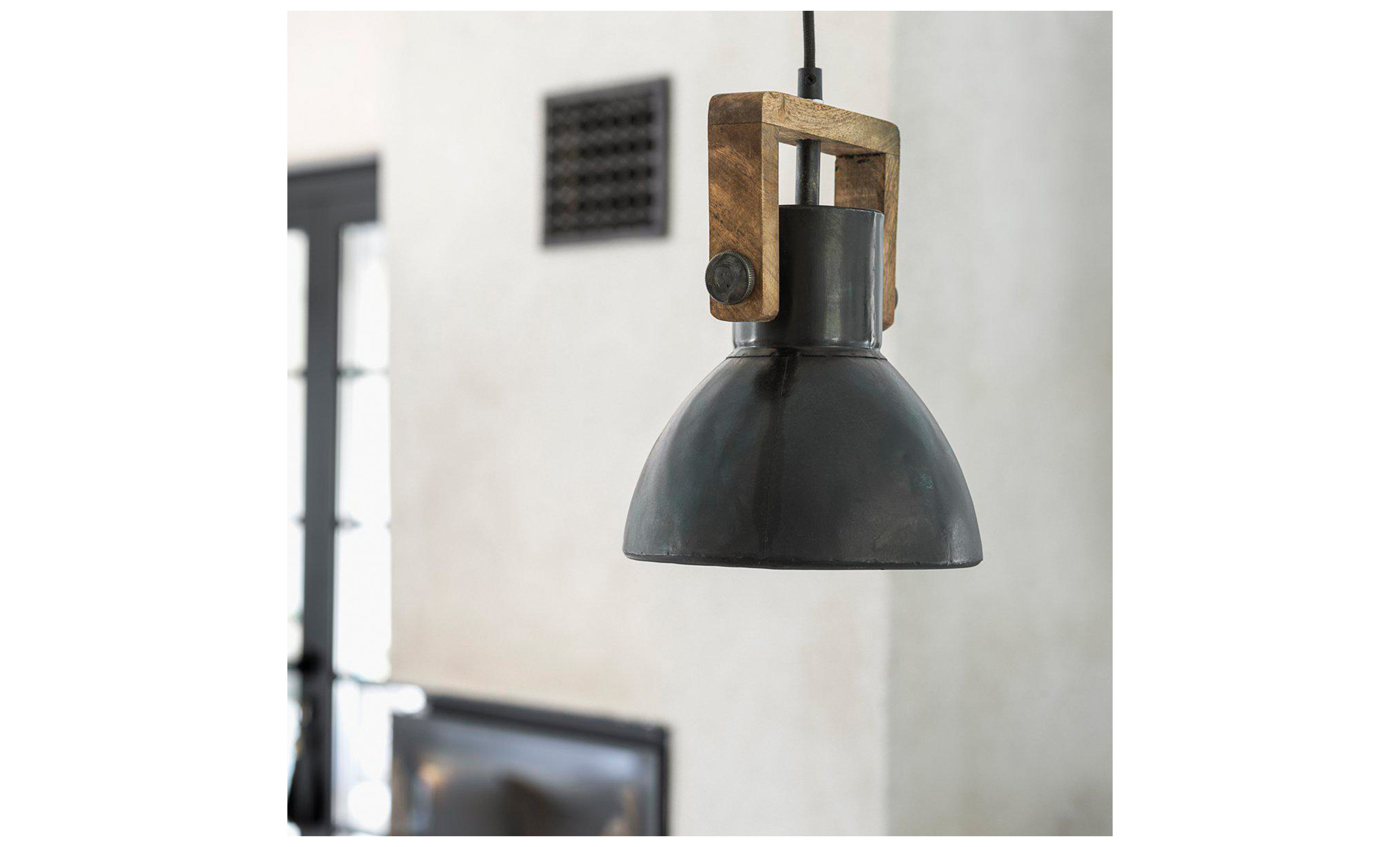 ASHBY Taklampa Singel Svart H25