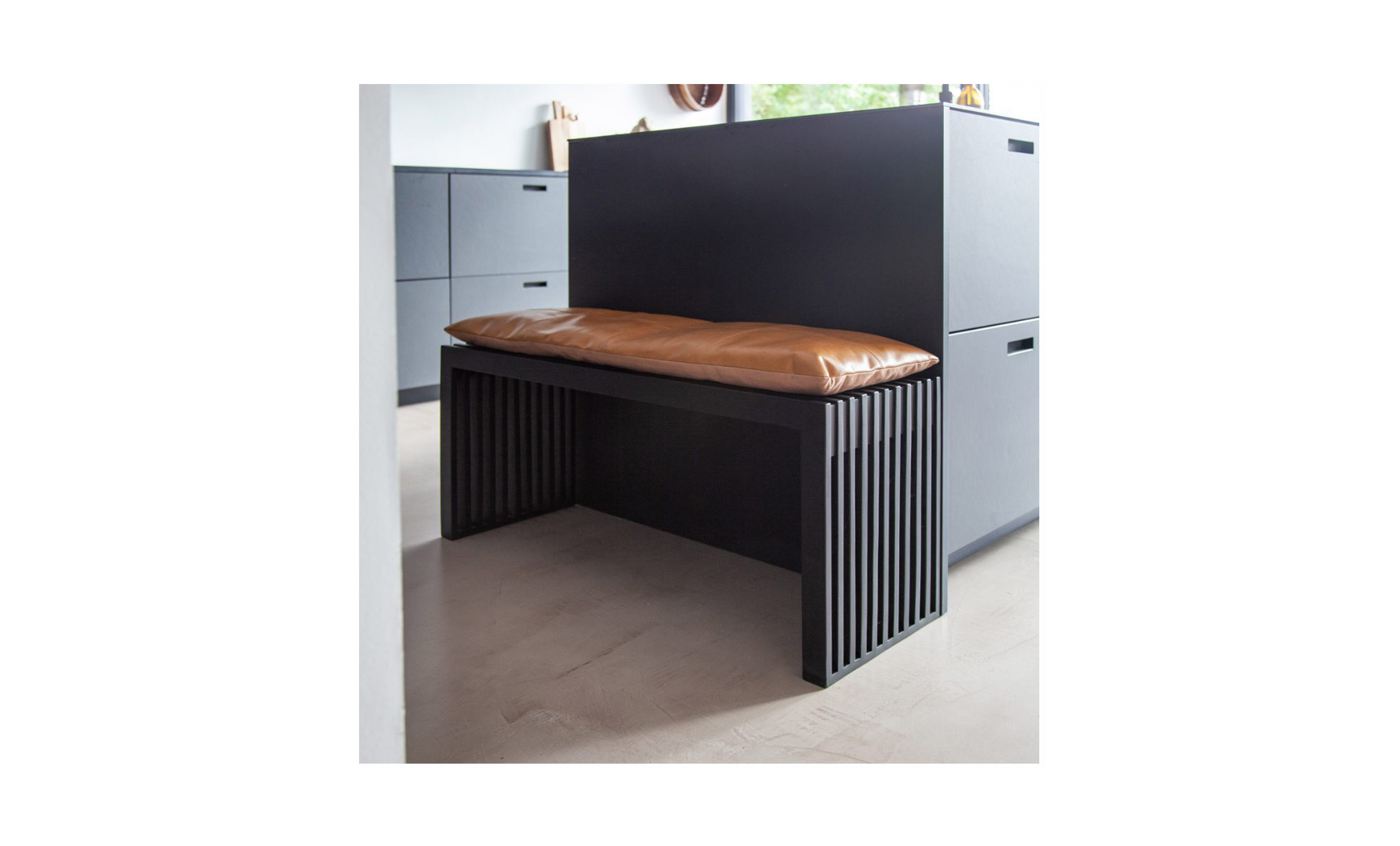 RIB set bnk svartlackat brun skinndyna