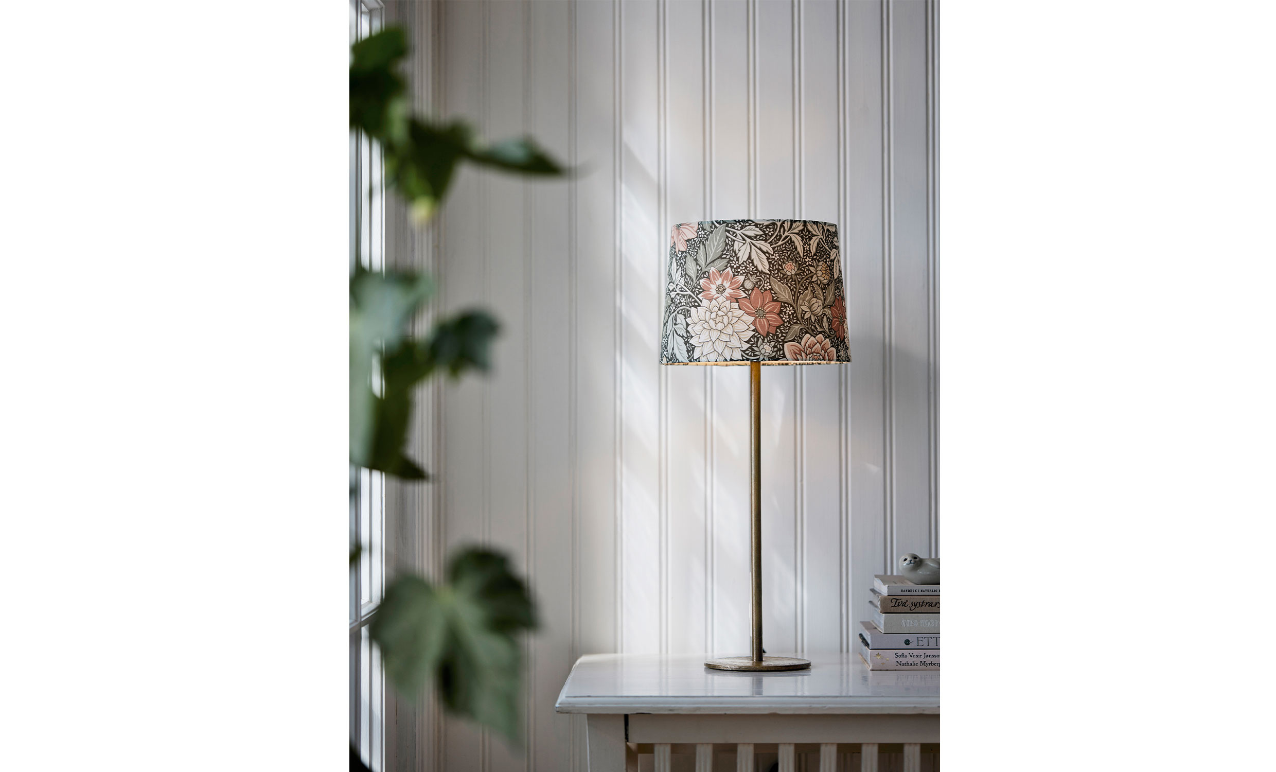 BASE Bordslampa Grn