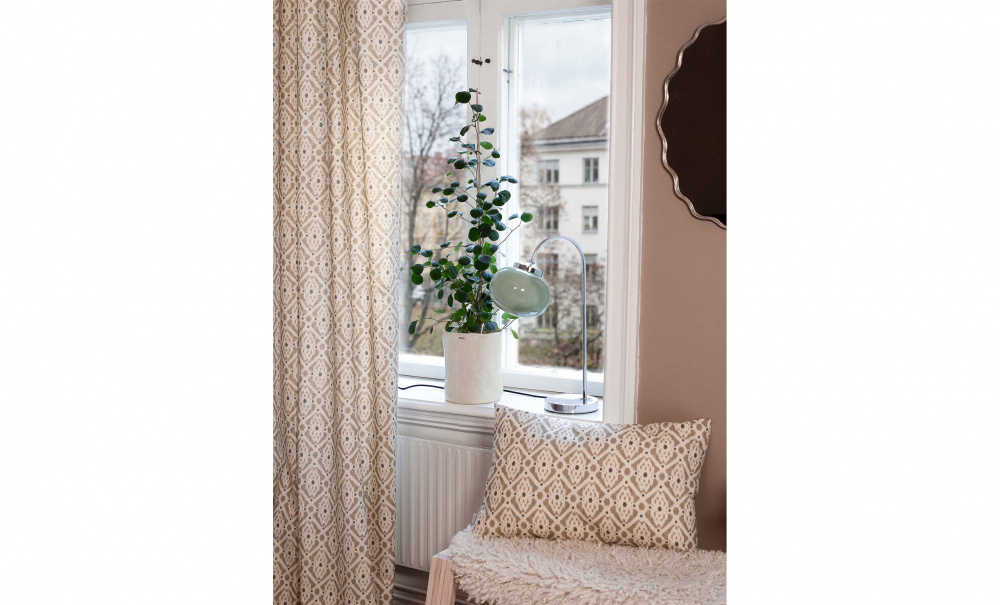 Bild nr 2 (IKAT Gardin 135x280cm Beige 2P)