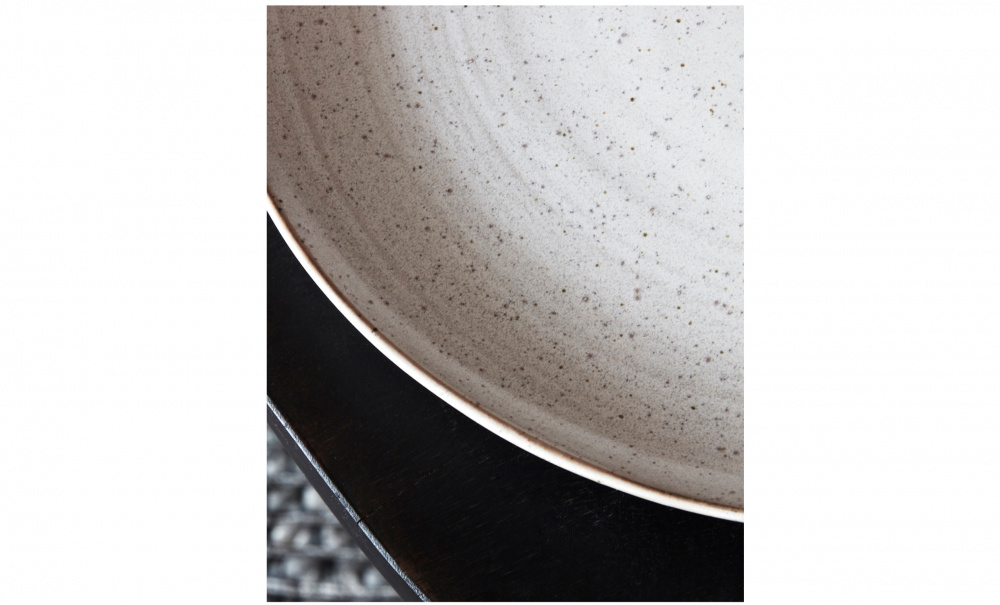 PION Tallrik 28,5 cm Gr/Vit i gruppen Kk / Dukning & Servering hos SoffaDirekt.se (206260105)