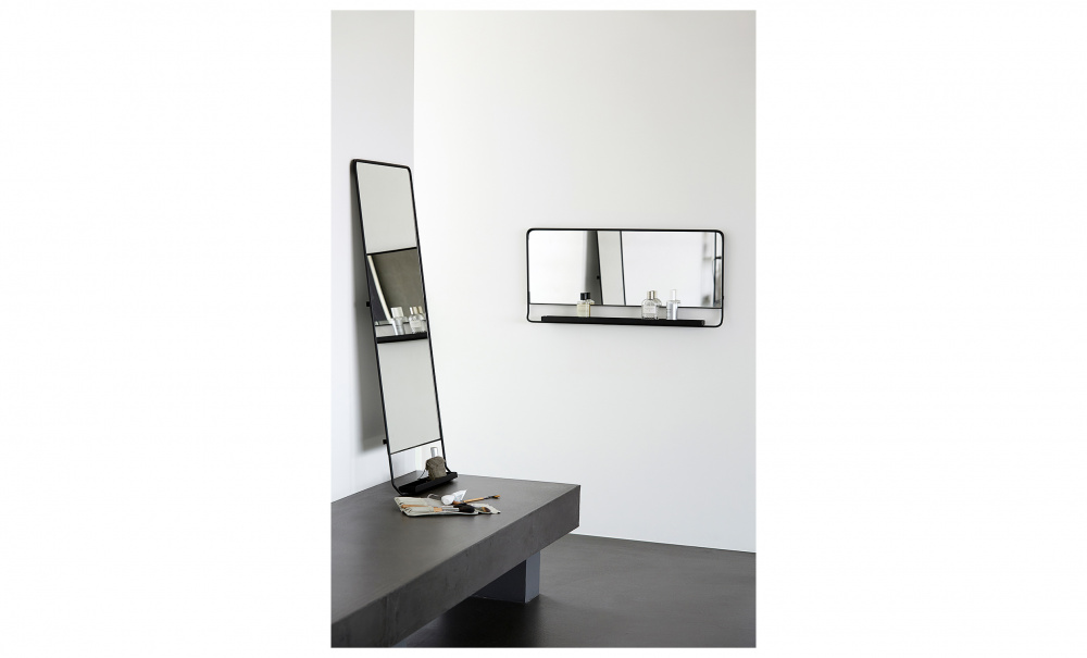CHIC Spegel 45 x 110 Svart i gruppen Dekoration / Speglar hos SoffaDirekt.se (207290800)