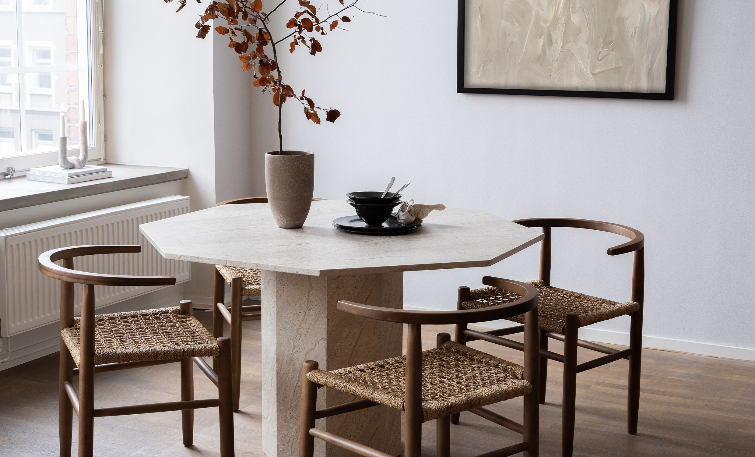 CATANIA/MONDO Matgrupp 4 Stolar Beige/Valnt