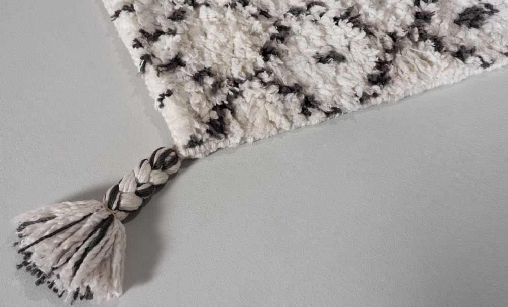 JANA Matta 160x230 Mrkgr/Offwhite i gruppen Mattor & Textil / Mattor hos SoffaDirekt.se (2205)