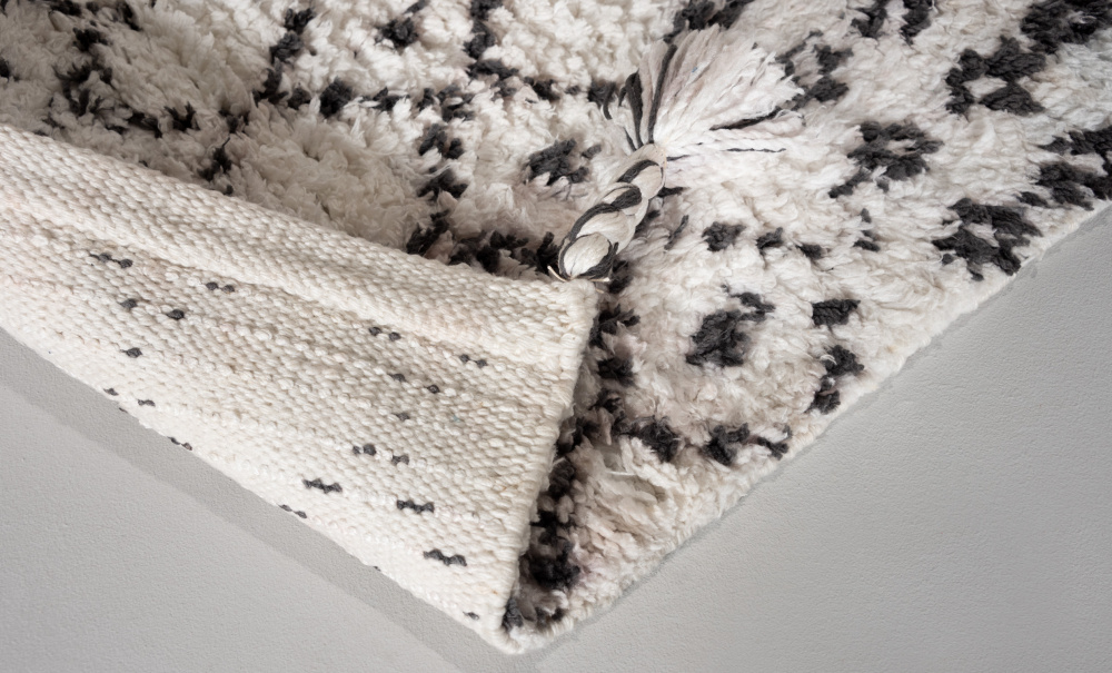 JANA Matta 160x230 Mrkgr/Offwhite i gruppen Mattor & Textil / Mattor hos SoffaDirekt.se (2205)